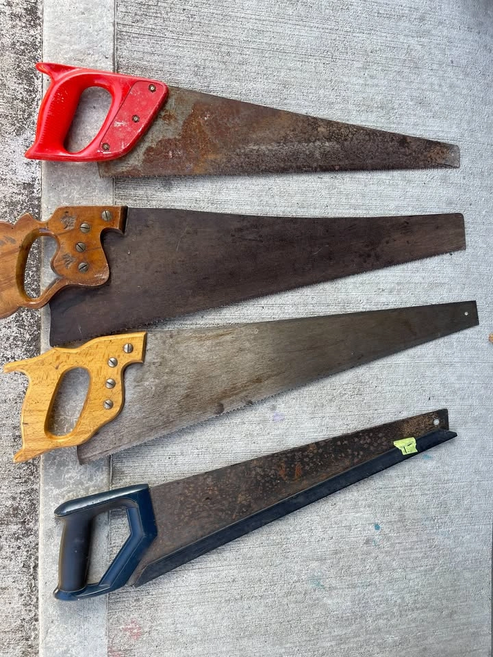 Manual saw