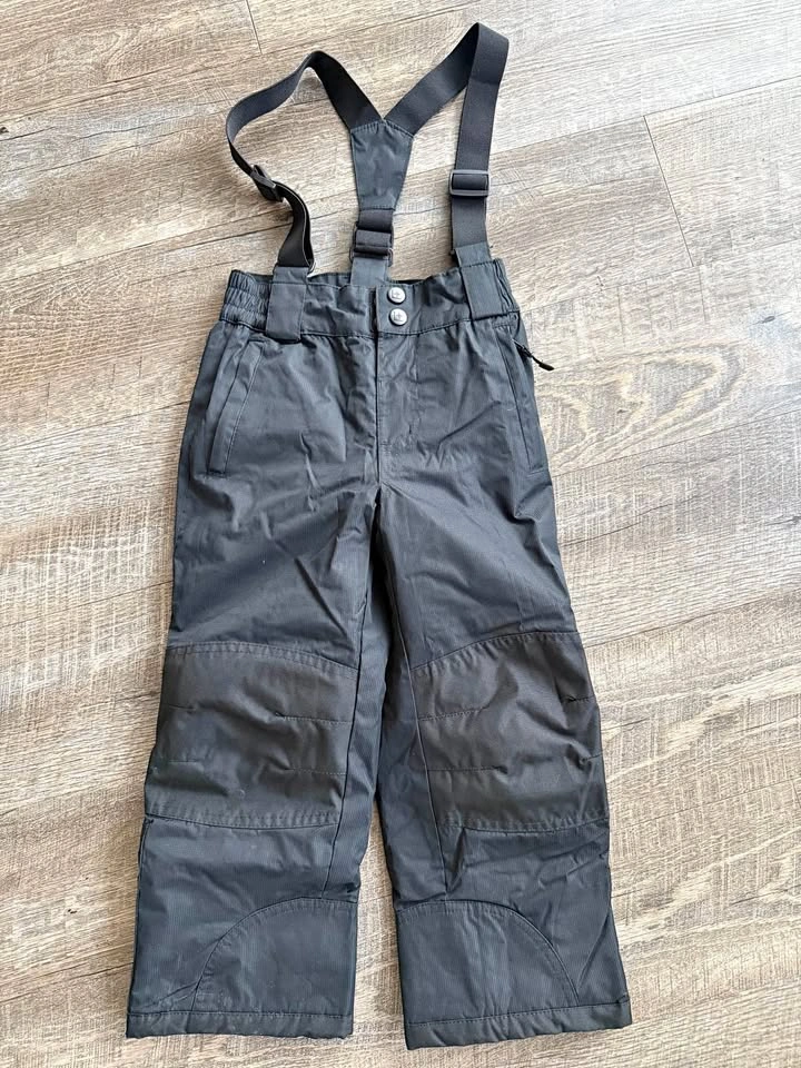 Kid’s snow pants