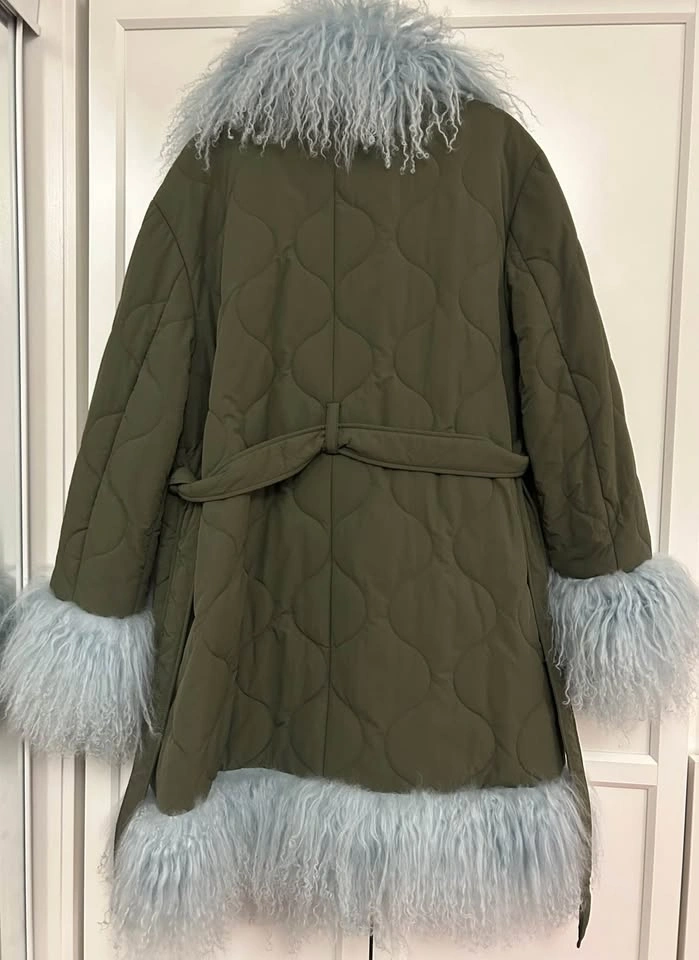 Charlotte Simone Parka with Fur trim (price is firm) - photo 2