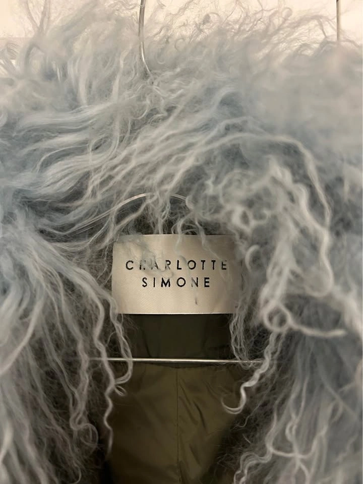 Charlotte Simone Parka with Fur trim (price is firm) - photo 3