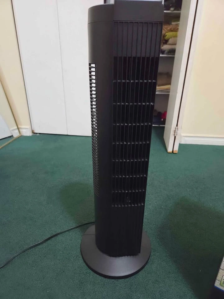 Mainstays 28" Oscillating Tower Fan – Like New + Original Box - photo 3