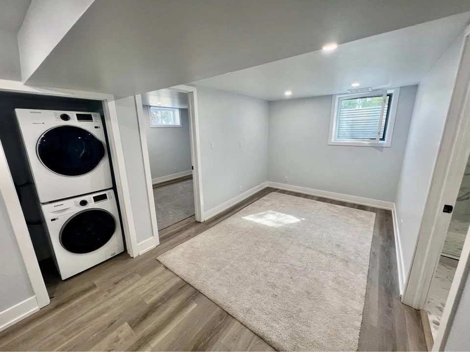 1 Bed 1 Bath - Apartment - photo 3