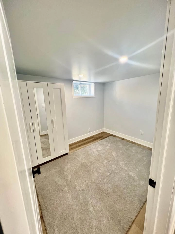 1 Bed 1 Bath - Apartment - photo 5