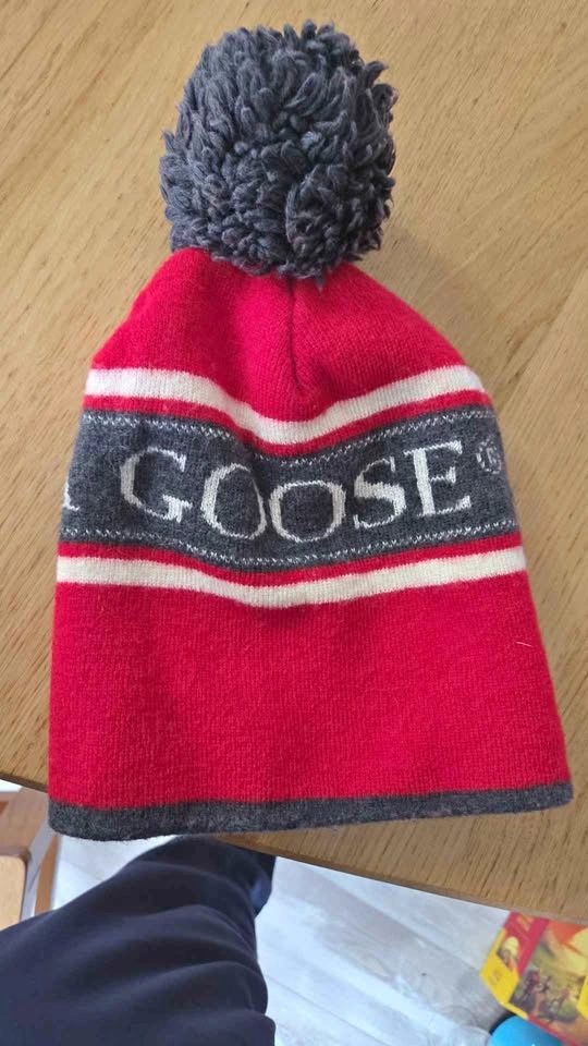 Canada Goose Merino Wool Hat - Toque Beanie - Authentic