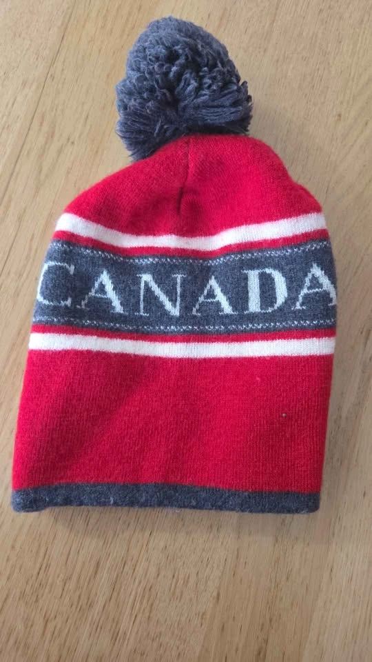 Canada Goose Merino Wool Hat - Toque Beanie - Authentic - photo 2