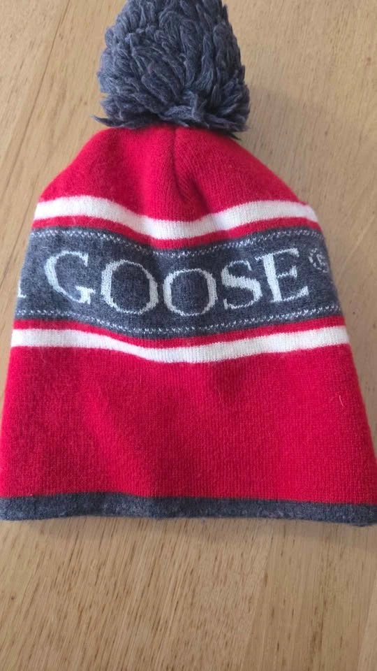 Canada Goose Merino Wool Hat - Toque Beanie - Authentic - photo 3