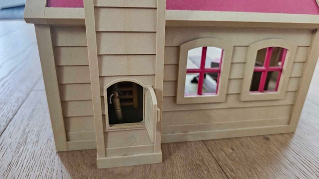 Sylvanian Families Village School #3136 - photo 3