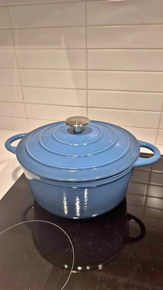Cast Iron Dutch Oven Kuhn Rikon