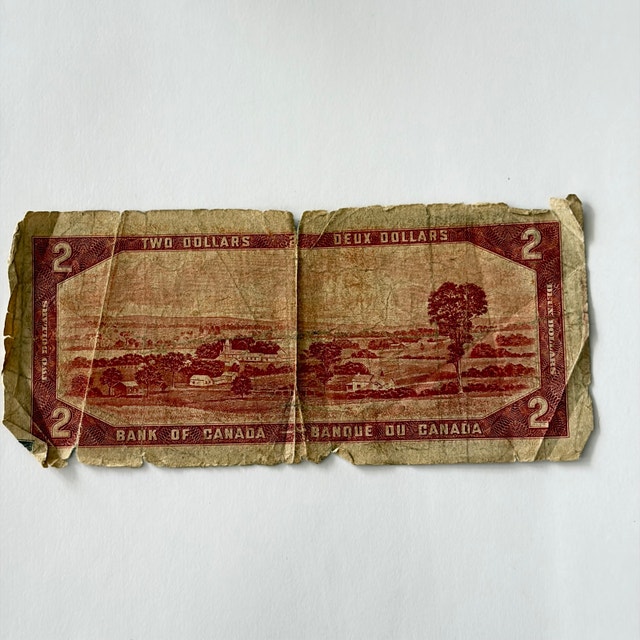 Bank of Canada $2 Bill 1954 - photo 5