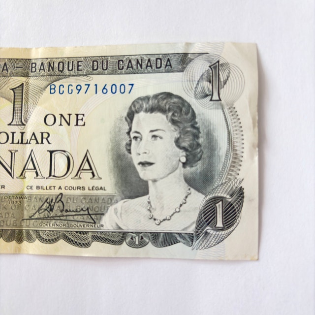 Bank of Canada 1973 One Dollar Bill - photo 2
