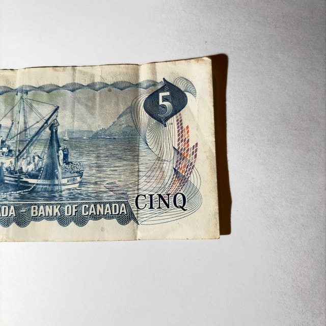 Bank of Canada $5 Note 1972 - photo 4