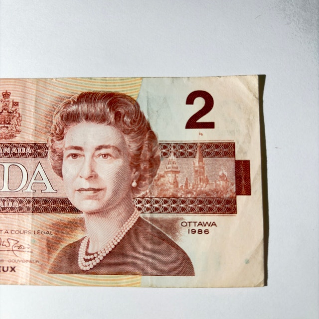 Bank of Canada $2 Bill 1986 - photo 2