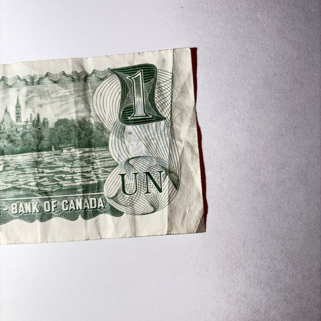 Bank of Canada One Dollar Bill - photo 5