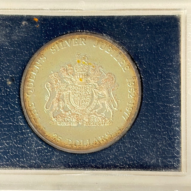Cayman Islands 1977 Queen's Silver Jubilee 25 Dollars - photo 3