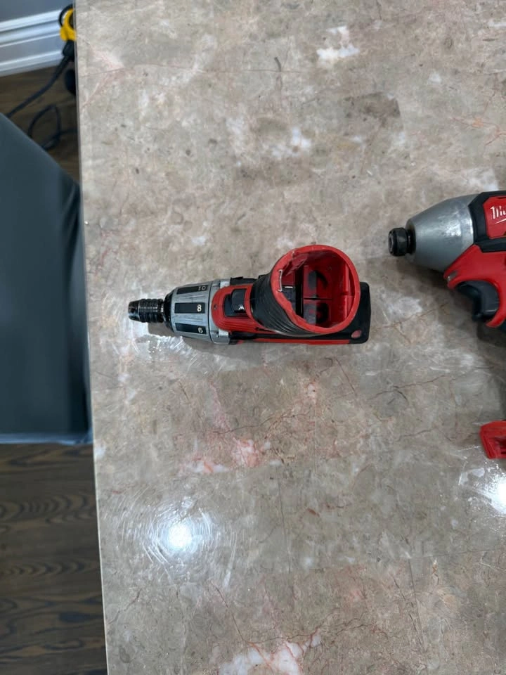 Milwaukee M12 Compact Driver Tool - photo 3