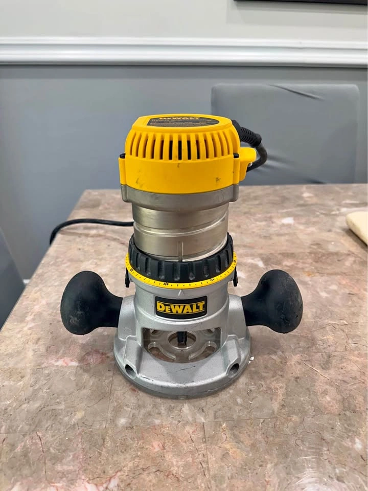 Dewalt Router - Heavy Duty Fixed Base