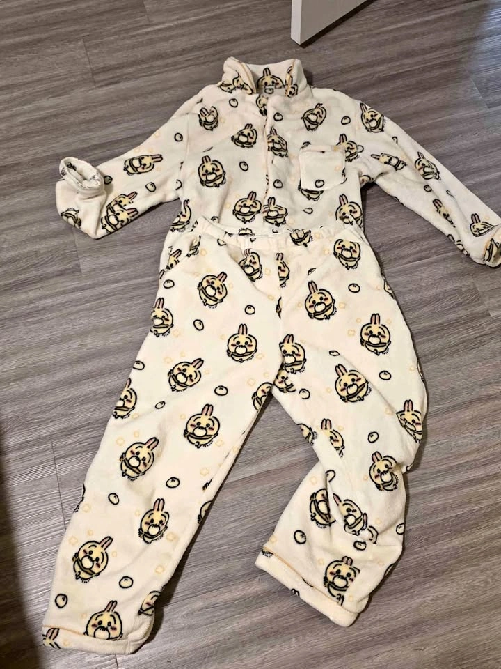 Cute bunny (Chiikawa Usagi) fleece pajama