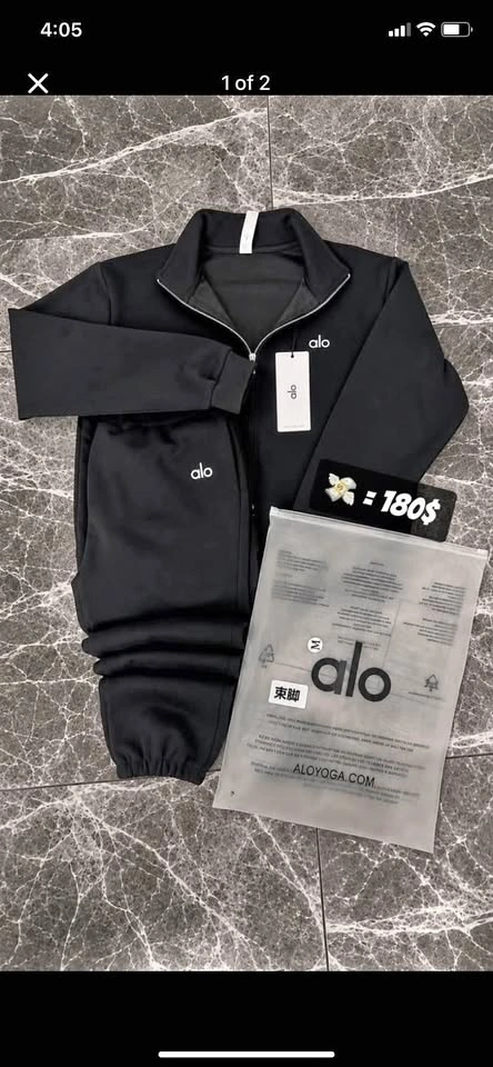 Alo Accolade 1/4 Zip Black Pullover and Sweatpants Set Medium
