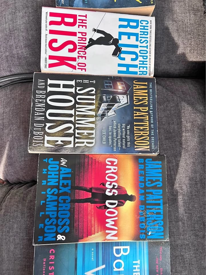 Assorted Fiction and Thriller Books/Novels