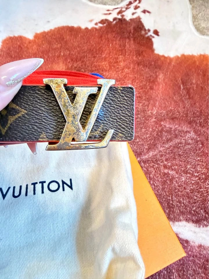 Authentic Louis Vuitton LV Initiales 30mm Reversible Belt