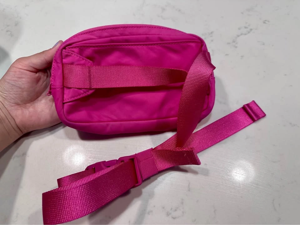 Lululemon Mini Belt Bag (Sonic Pink) - photo 4