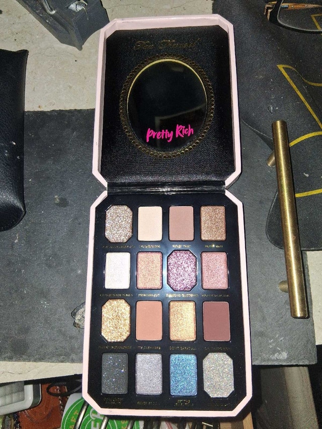 Too Faced Pretty Rich Eyeshadow Palette - photo 2