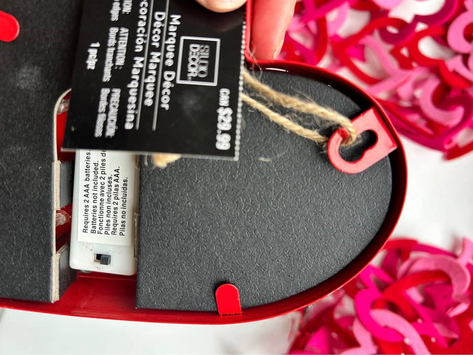 Valentine's Day Decoration Bundle - photo 3