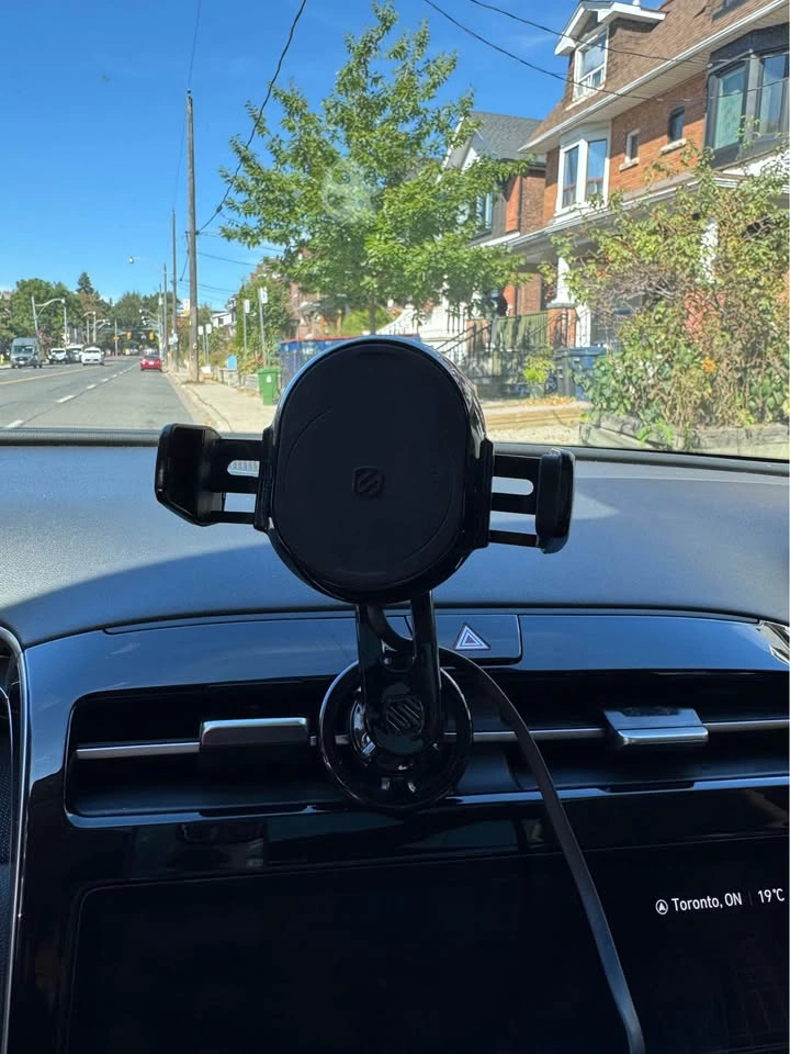Scosche MagicGrip Freeflow Wireless Charging Vent Mount - photo 3