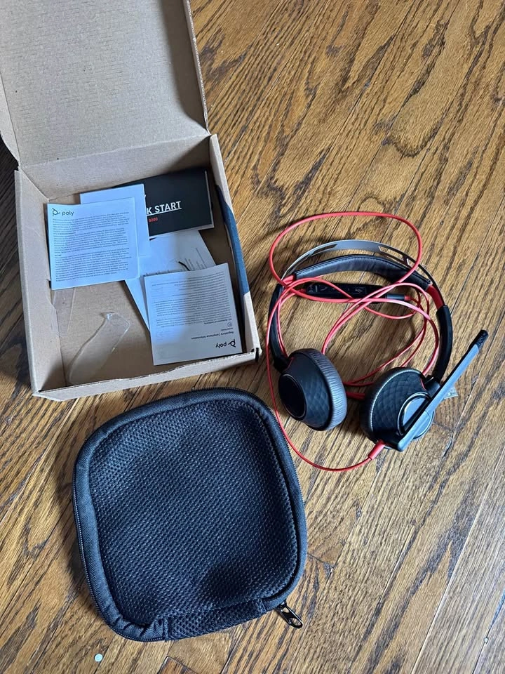 Poly Blackwire 5220 Wired Headset