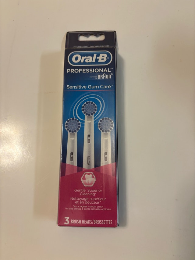 Oral-B toothbrush head
