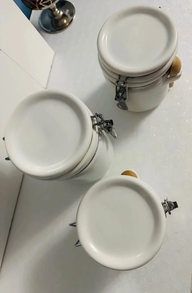 White Ceramic Canister Set of 3 - photo 2