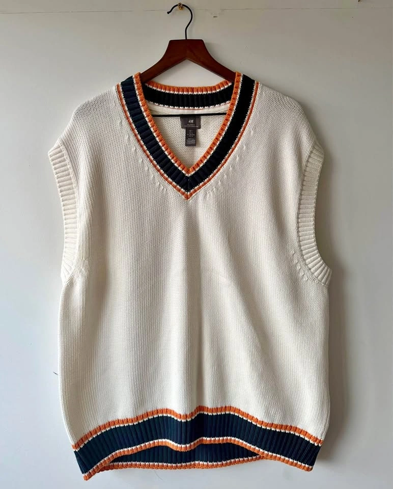 Relaxed Fit Knit Sweater Vest