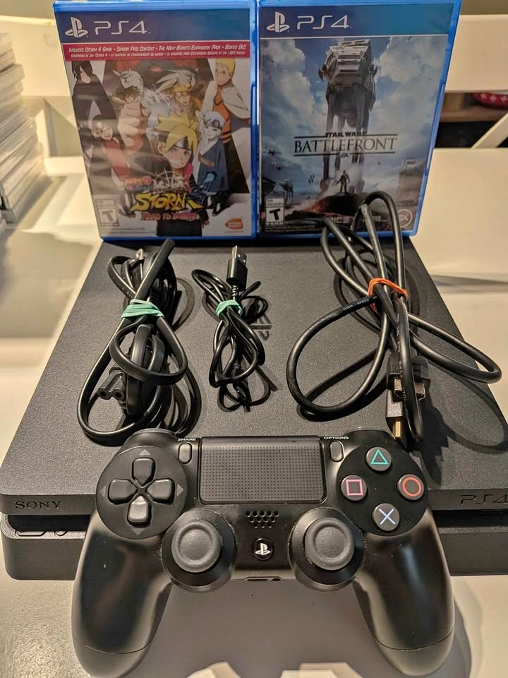 PlayStation 4 Slim 1TB (PS4 Slim) with games
