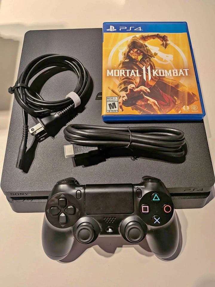 PlayStation 4 Slim 1TB (PS4 Slim) with game