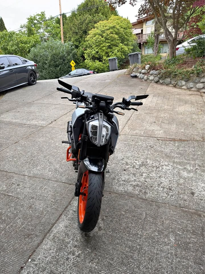 2022 KTM 390