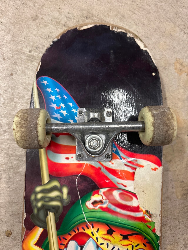 31x8” Vintage skateboard - photo 5