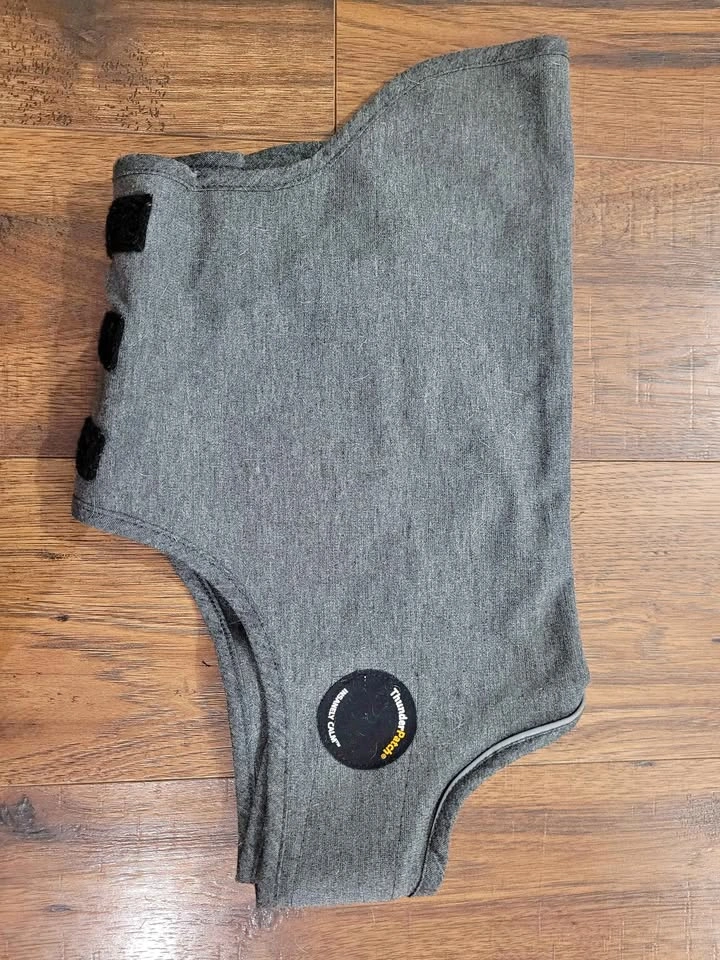 ThunderShirt Dog Anxiety Vest Medium