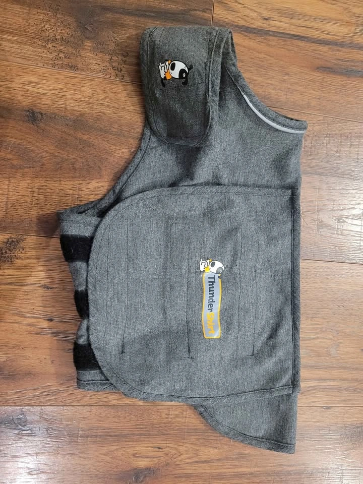 ThunderShirt Dog Anxiety Vest Medium - photo 2