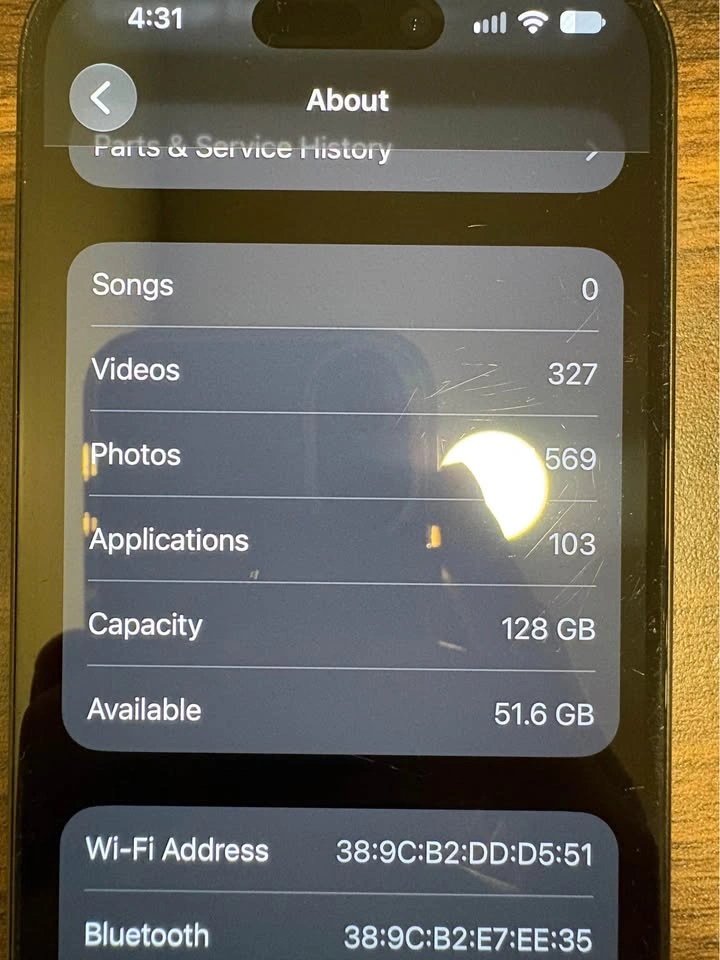 iPhone 15 128gb cracked back glass - photo 4