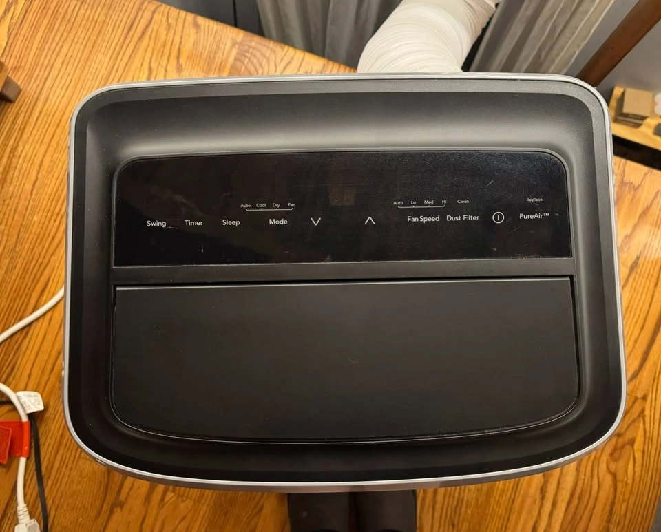 Moving Sale - Frigidaire 6,500 BTU Portable AC - photo 2