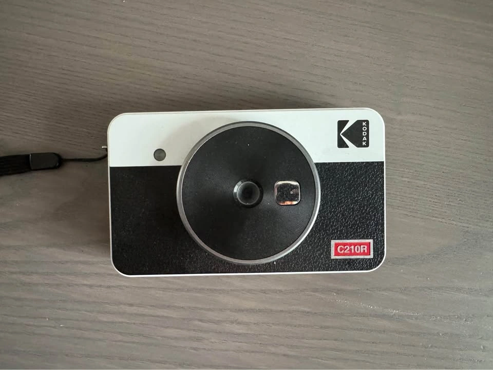 Kodak Mini Shot 2 Retro Instant Camera Bundle – 4 Film Packs - photo 2