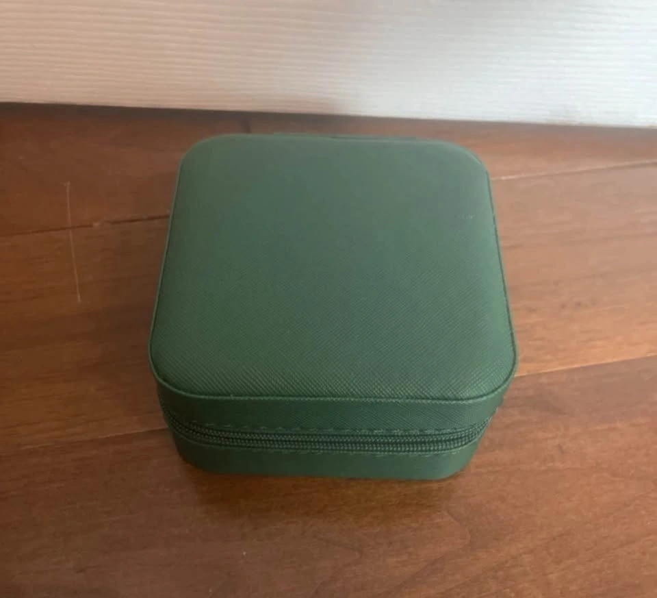 Green jewelry travel box - photo 2