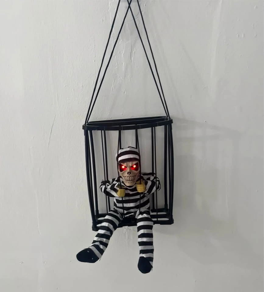 Halloween Animated Hanging Prisoner