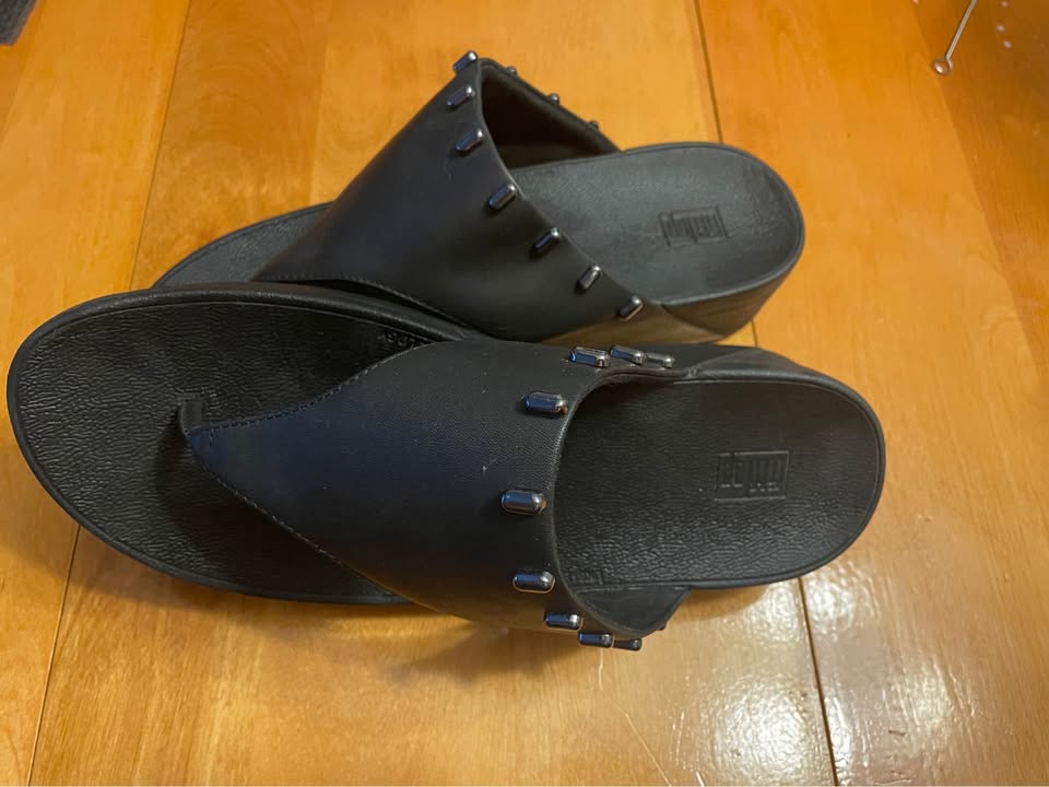 Fitflop Toe Thong Sandals, Size 8 - photo 2