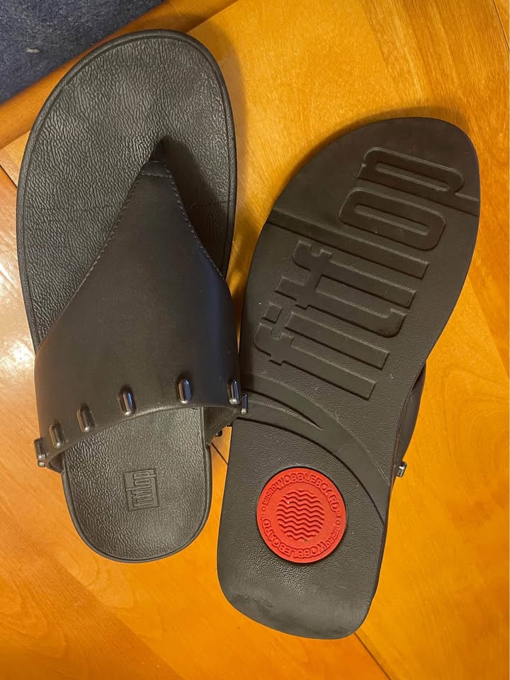 Fitflop Toe Thong Sandals, Size 8 - photo 3