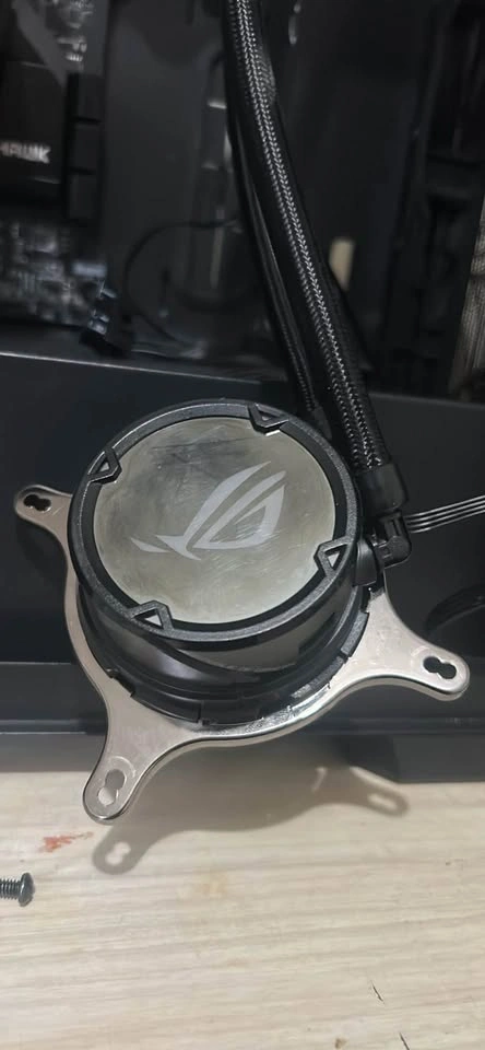 AIO CPU liquid cooler ROG Strix LC 240 - photo 2
