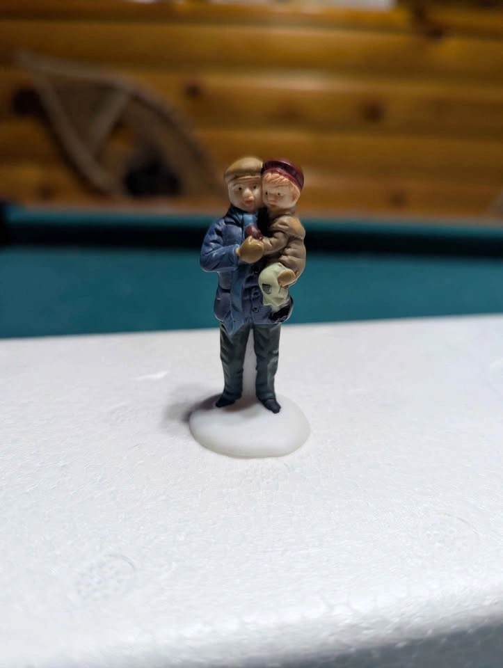 Department 56 - The Heritage Village - The Old Puppeteer - photo 3