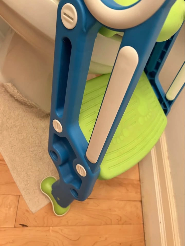 Toddler Potty Training Seat with Step Stool Ladder - photo 2