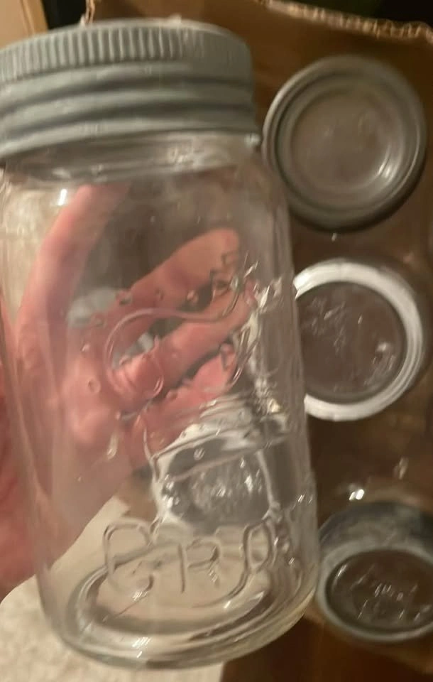 10 vintage Crown Mason canning jars 7” tall $30 all - photo 2