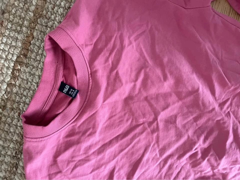 Women’s medium R&B Pink Crewneck Sweatshirt - photo 2